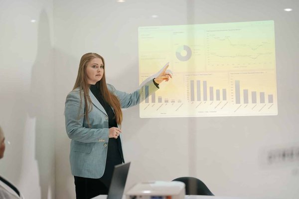 Quels programmes pour développer le leadership émotionnel dans les organisations non lucratives?